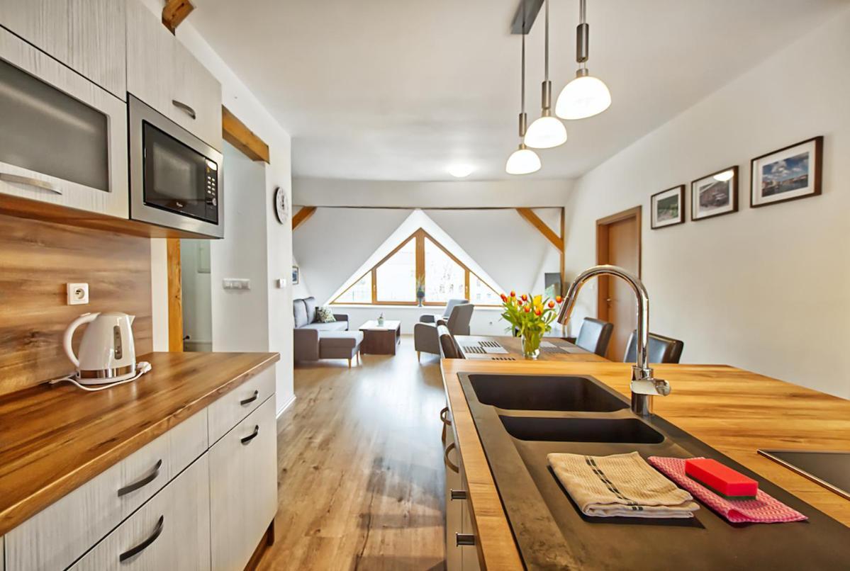 Nice Accommodation In Микулов Экстерьер фото
